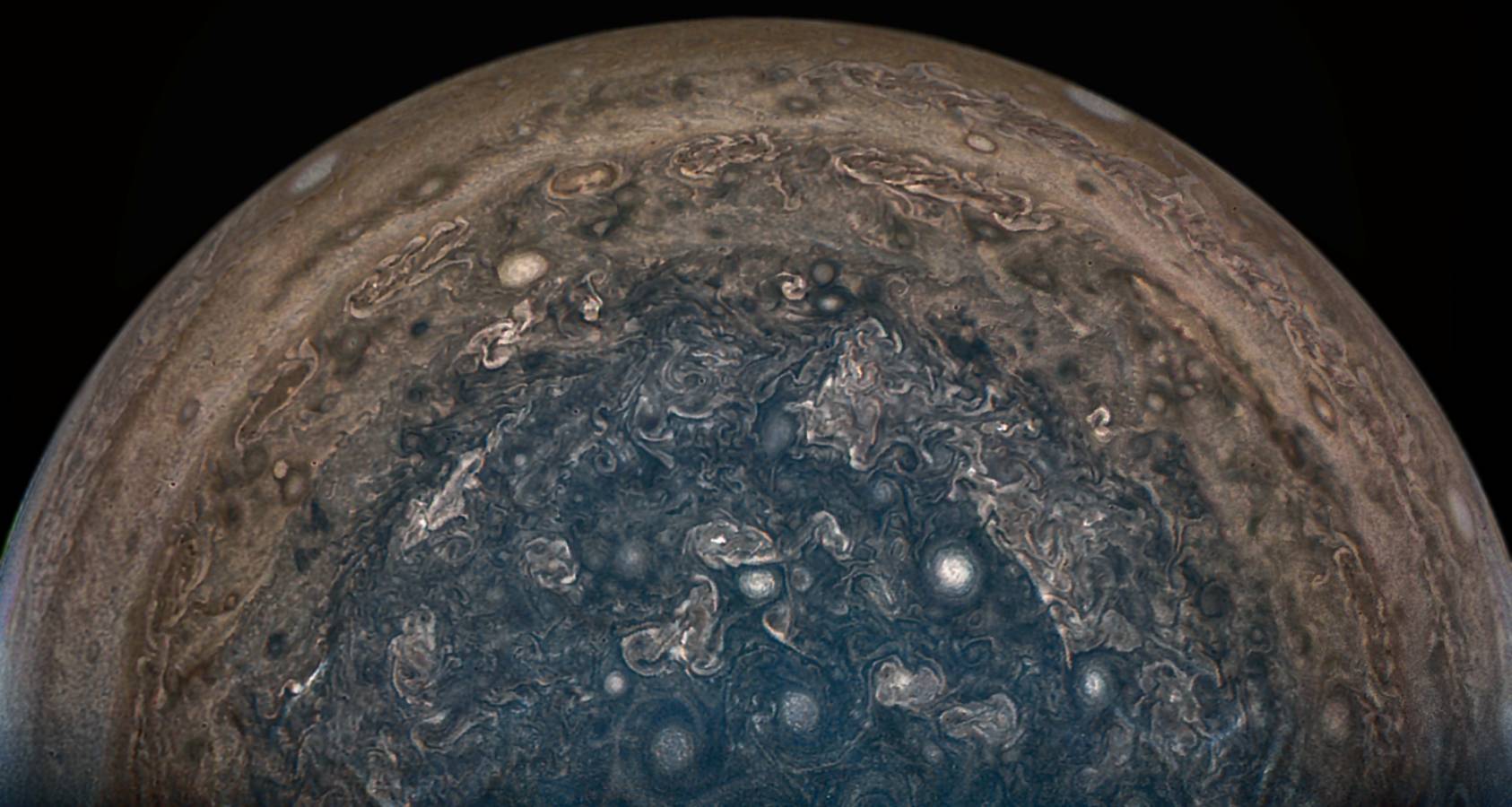 Planeet Jupiter ONGELOOFLIJKE beelden die zelfs NASA shockeerden