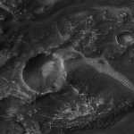 Planeta Marte. 5 NOI Imagini care au ULUIT Intreaga OMENIRE foto cratere mici