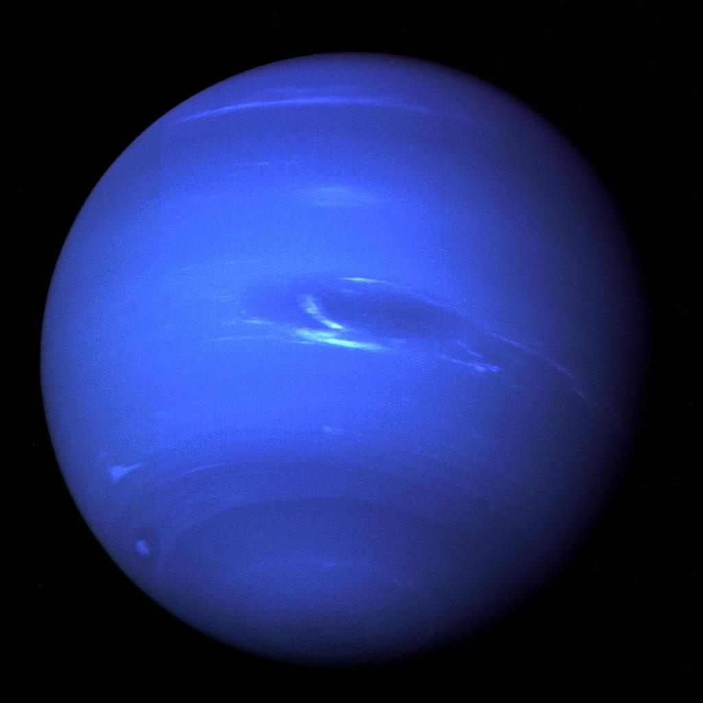 Planeta Neptun. Primele IMAGINI ULUITOARE Facute de NASA voyager