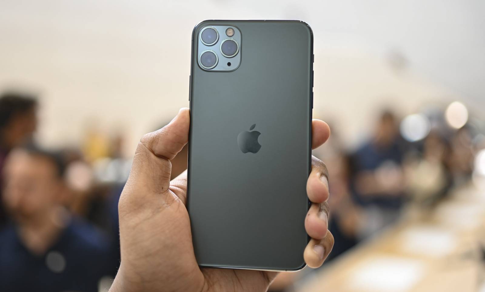 Apple registrerer salg OVER FORVENTNINGER til iPhone 11-serien