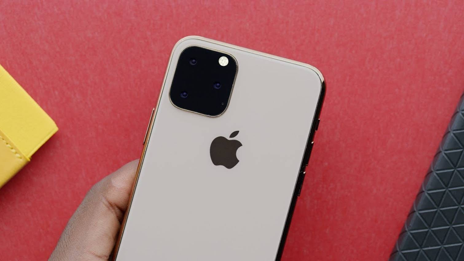 Hvorfor har iPhone 11 Apple-logoet omplaceret i etuiet