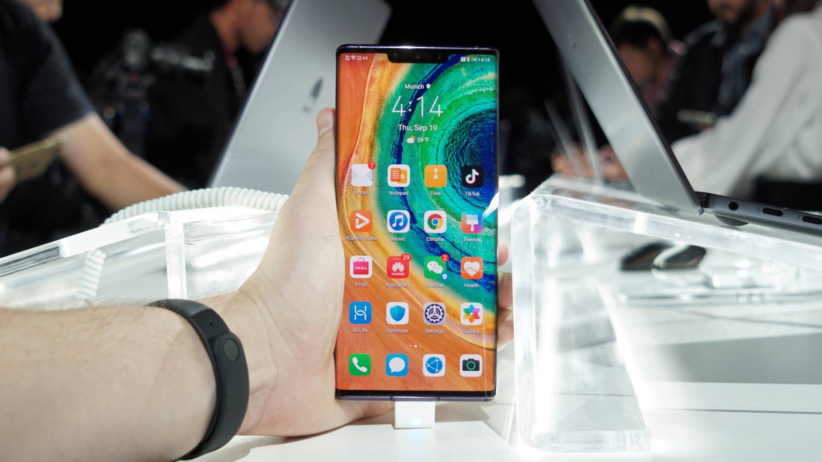 Huawei MATE 30 Pro. Die VERZWEIFELTE Lösung für das Android-PROBLEM