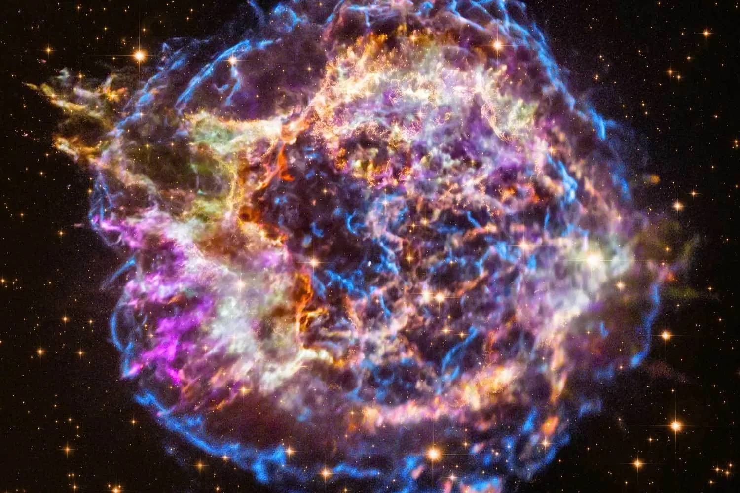 Aurinko. Upea kuva NASAsta, joka järisytti koko Maan supernovaa