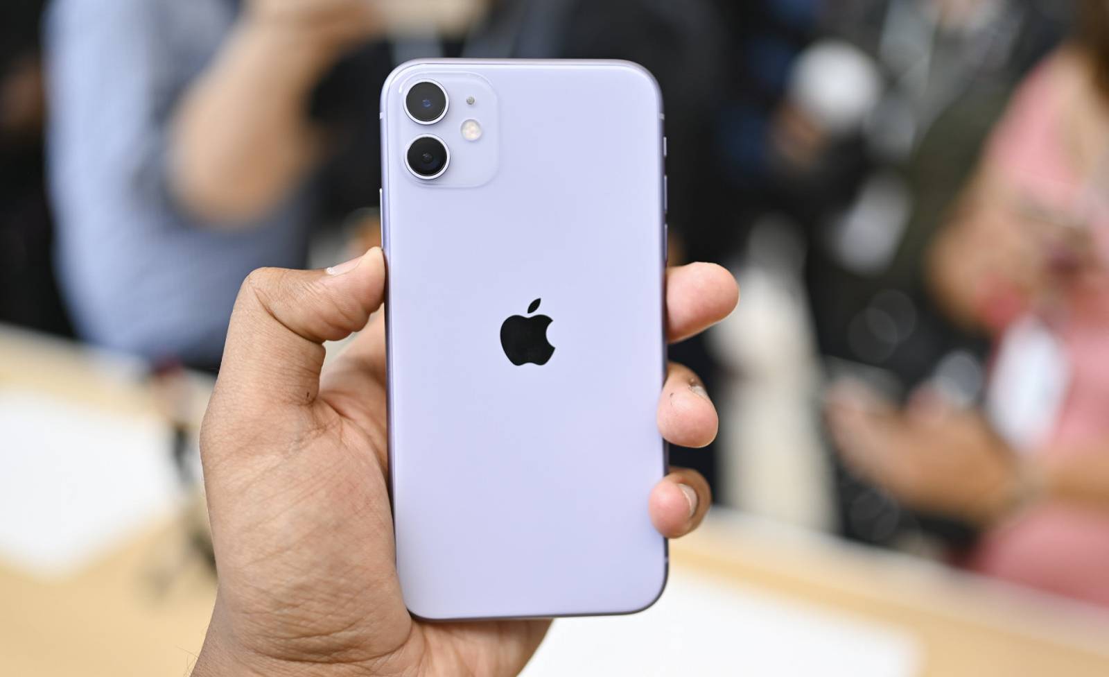 iPhone 11 Comment Apple a battu Huawei P30 PRO, GALAXY S10