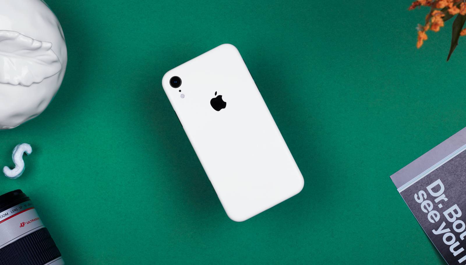 iPhone XR a UMILIT Telefoanele Samsung si Huawei in Vanzari