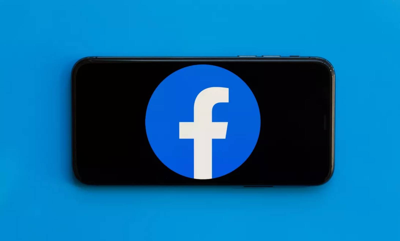 Facebook wyświetla aplikację z wiadomościami