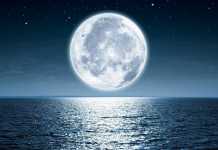 luna video indeparteaza pamant