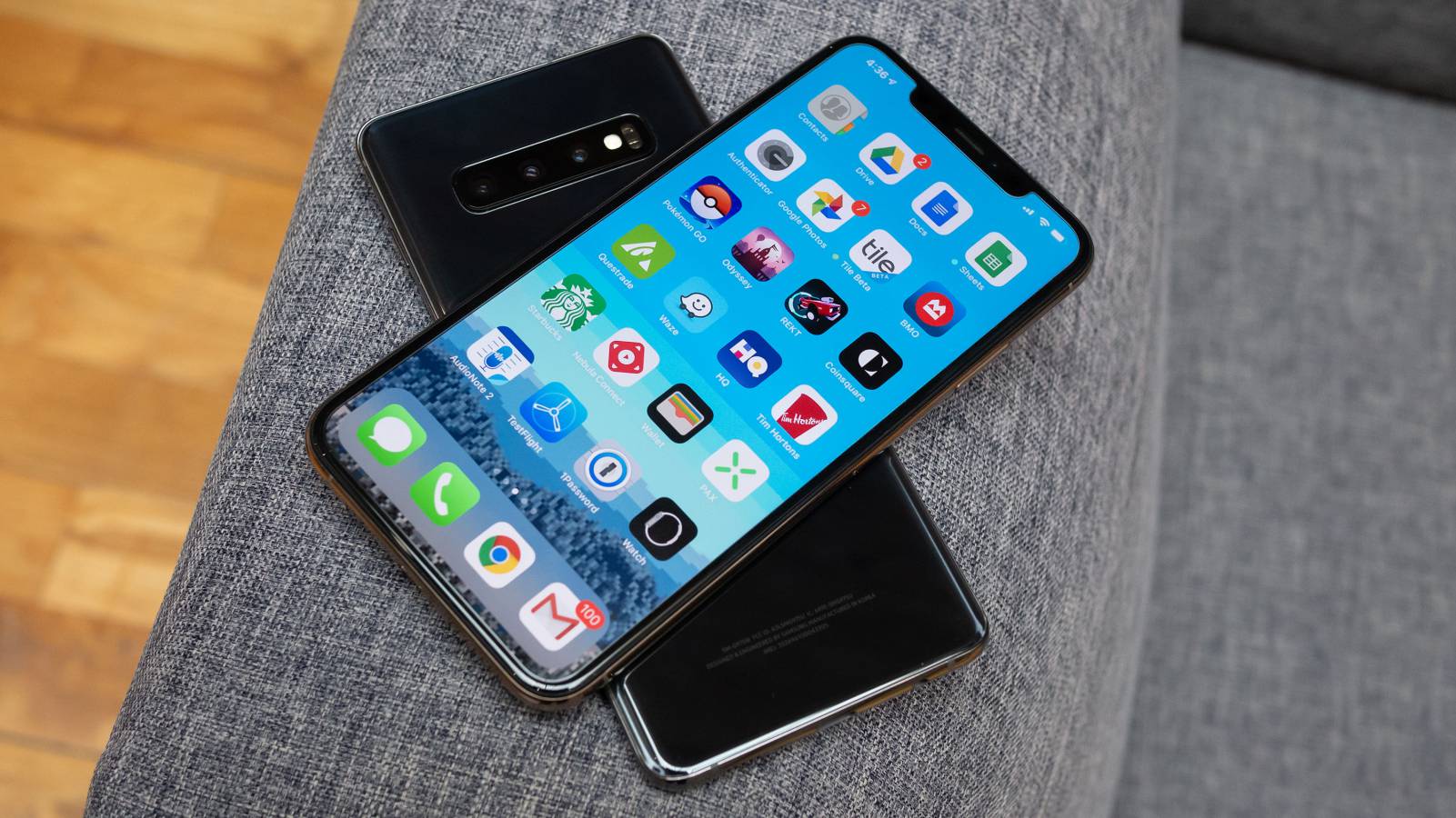 eMAG iPhone Samsung téléphones REDUSE BLACK FRIDAY 2019