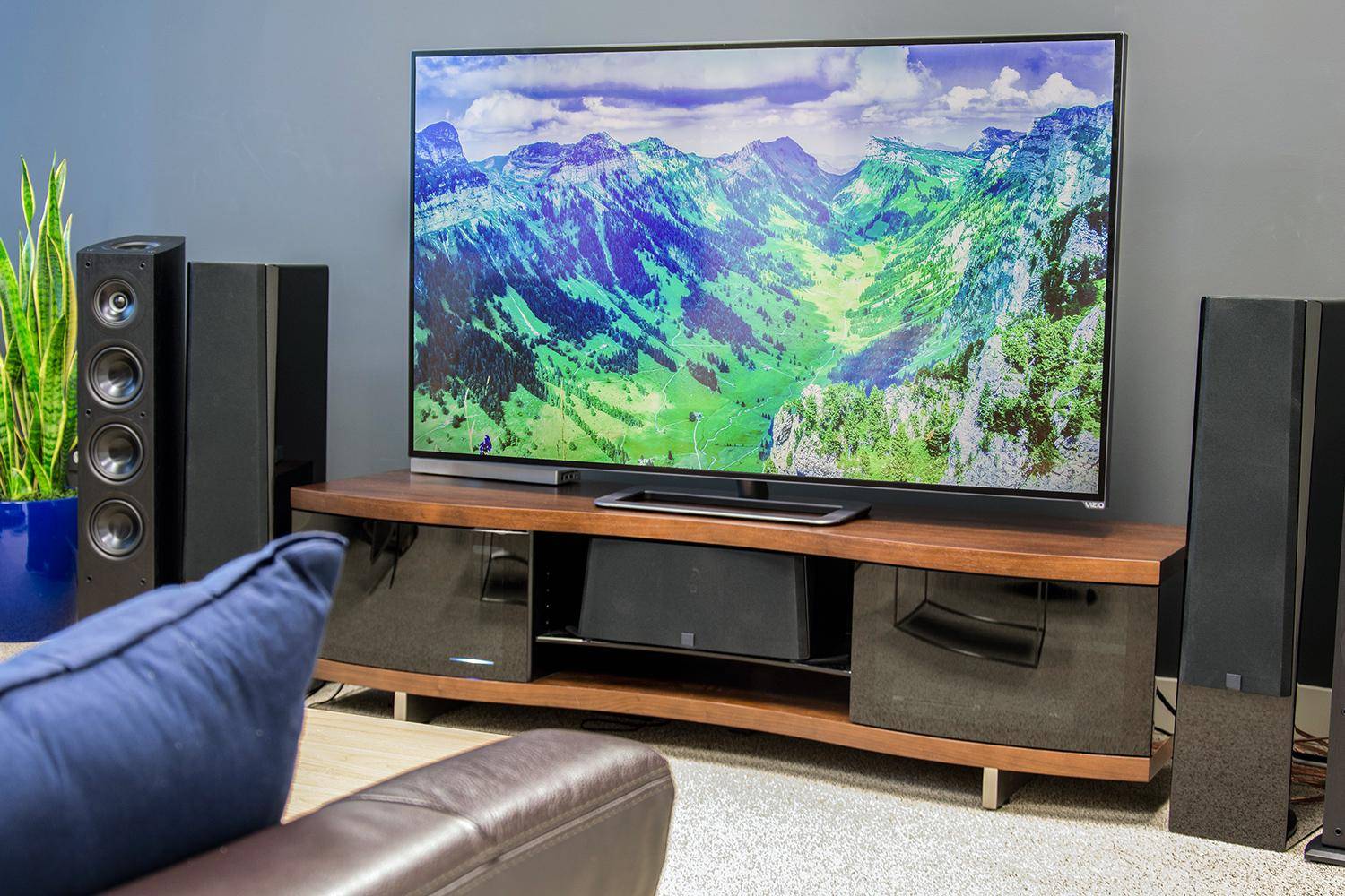 eMAG TVs REDUCE BLACK FRIDAY 2019