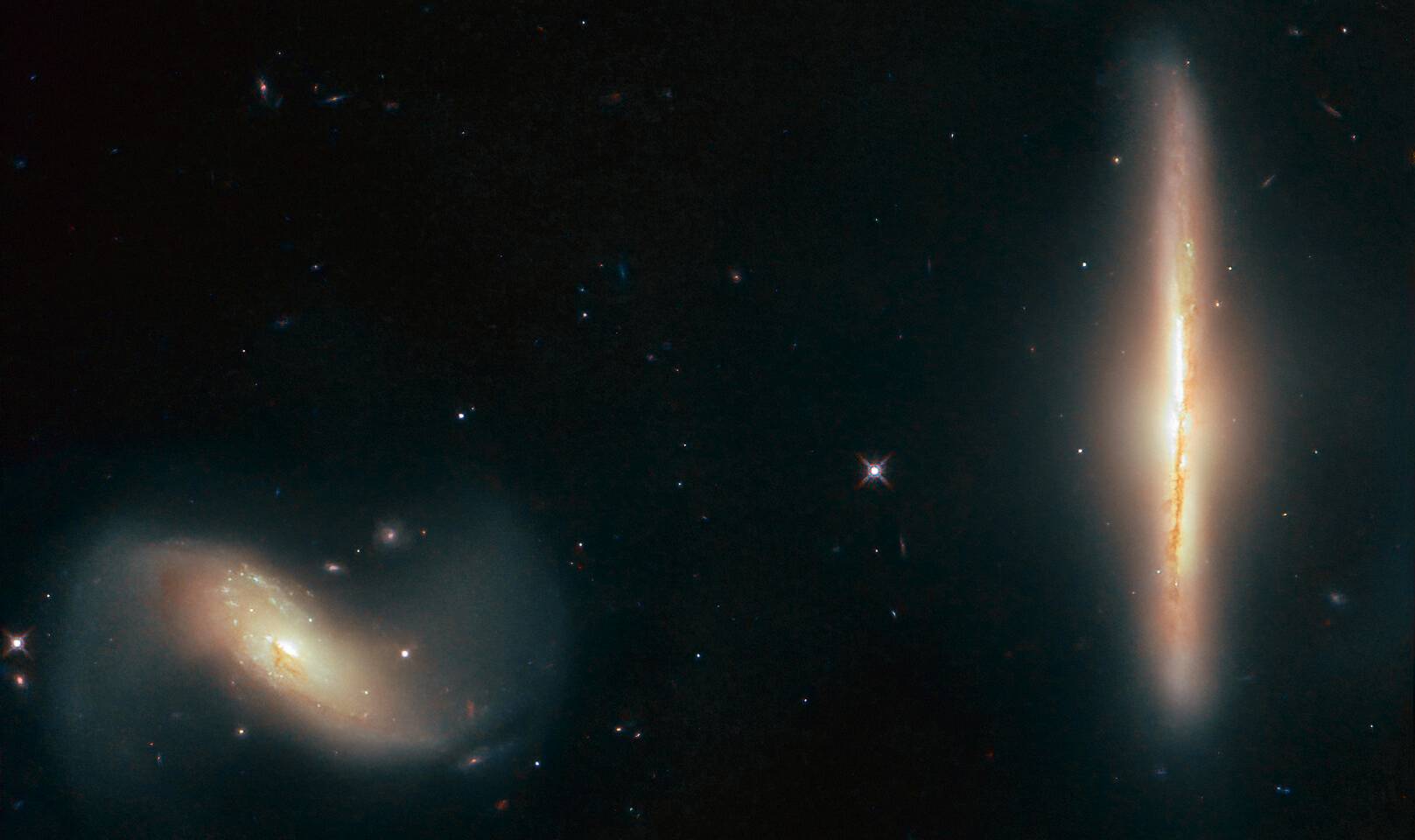 Telescopio Hubble della NASA Galaxy Discovery