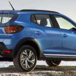 DACIA Logan fotografuje Sandero Stepway 2021