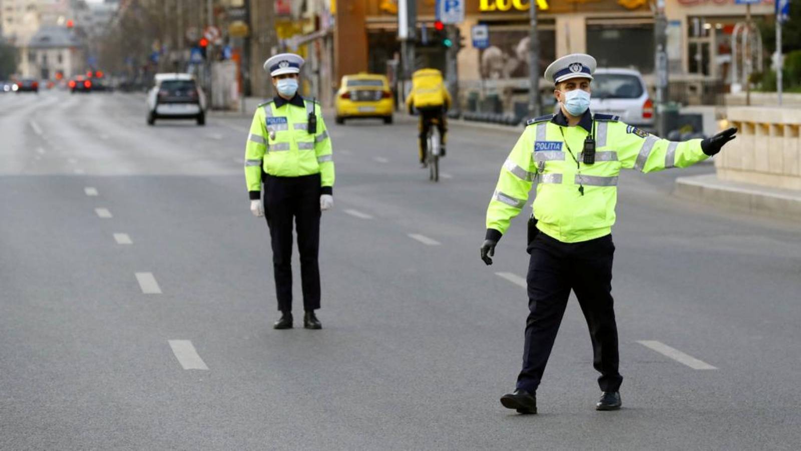 Comida gratuita de la policía rumana