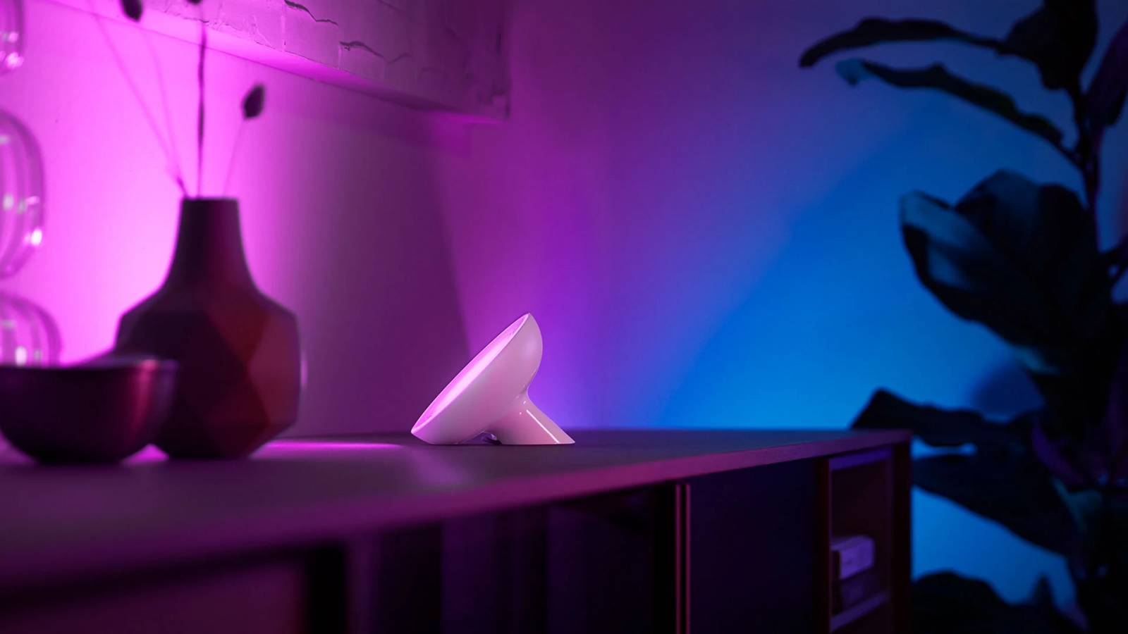 Apparecchi di illuminazione con lampadine intelligenti Philips Hue