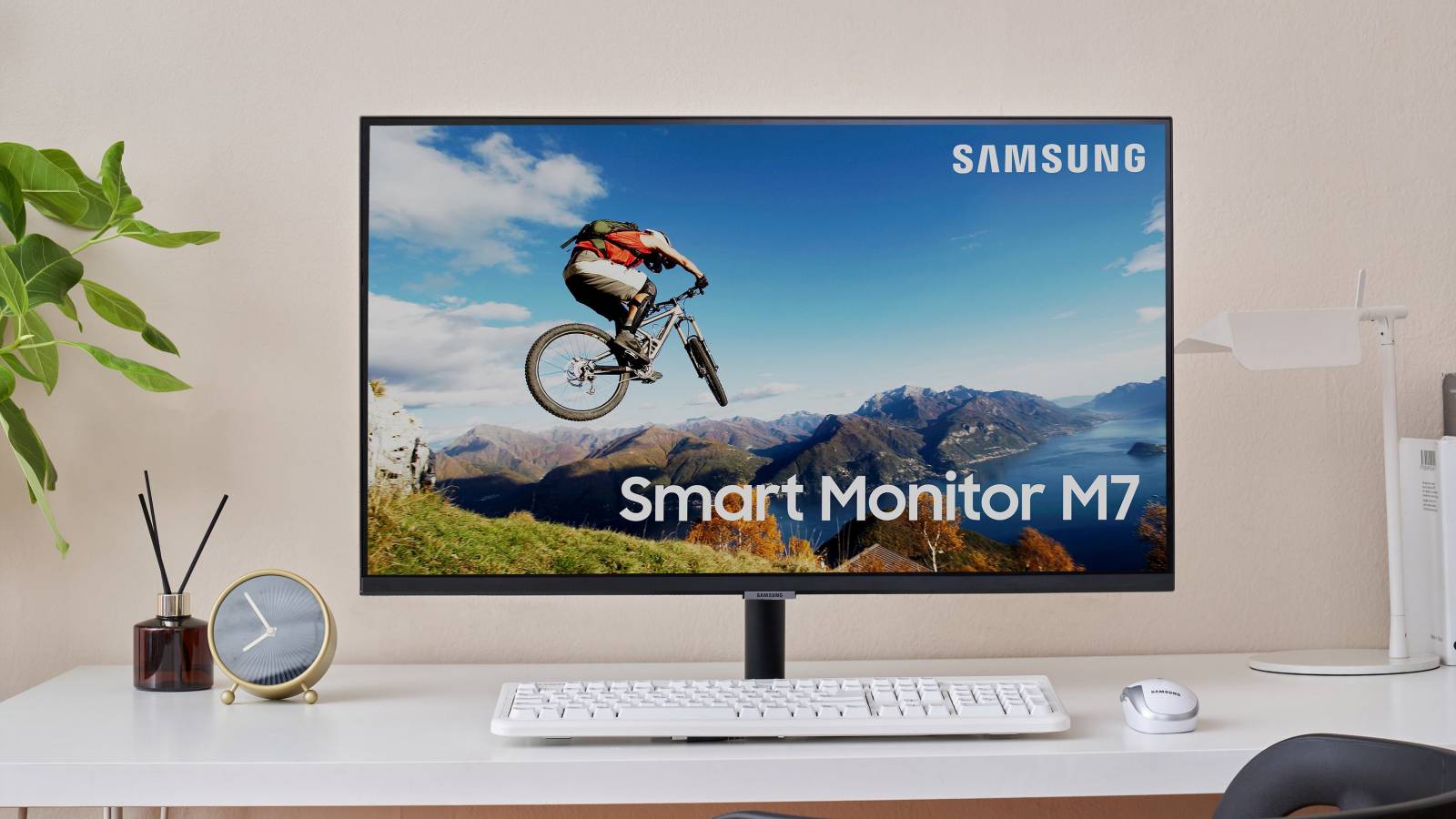 Samsung Lanseaza Smart Monitor pentru Clientii din Romania