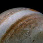 Planet Jupiter durchdringt Winde