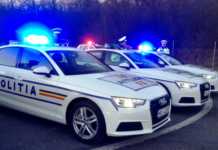 Den rumänska polisen skadade bilen