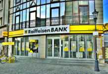 Raiffeisen Bank masina