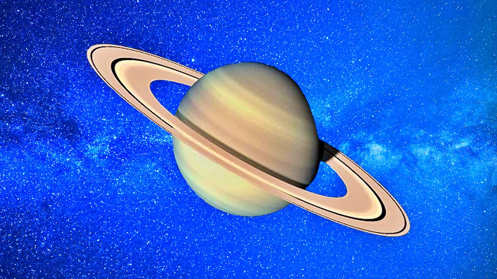 Di fronte al pianeta Saturno