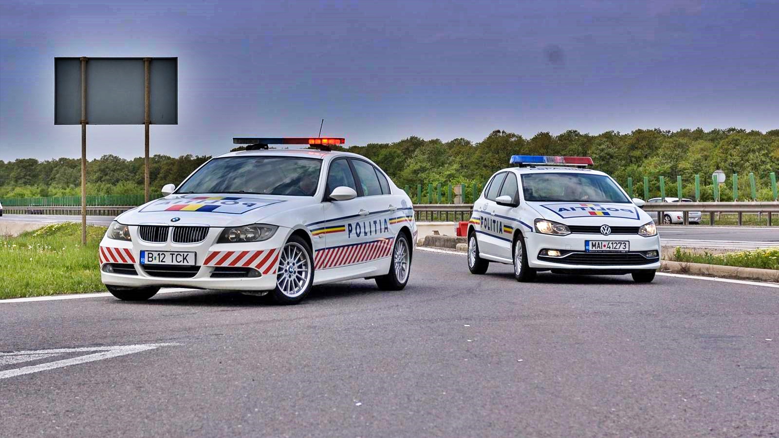 Rumænsk politi holder afstand