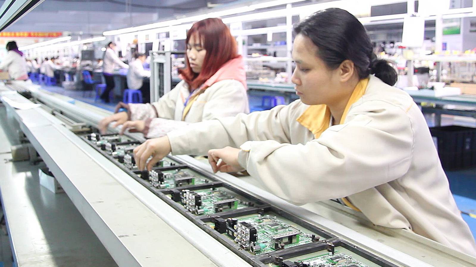 Foxconn Criza Chip-urilor va Continua pana in S2 2022