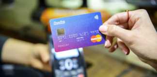 Revolut Anunta un Card Placat cu Aur de 24 Carate pentru Clienti