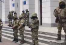 VIDEO Locuitorii Berdyansk Protesteaza fata Soldatilor Rusi