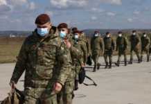 Noi Soldati ai Armatei Romane Trimisi in Polonia ca Parte a NATO Noi Soldati Armatei Romane Trimis Polonia Parte NATO