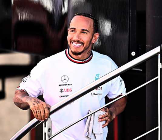 Formula 1 Lewis Hamilton EXTAZ Anuntul Major Mercedes
