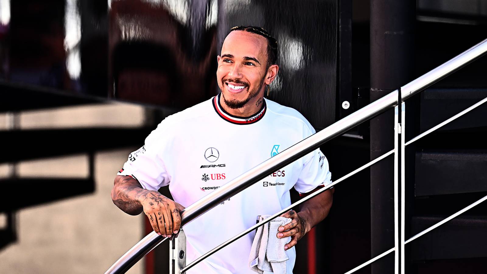 Formuła 1 Lewis Hamilton EXTAZ Mercedes Główne ogłoszenie