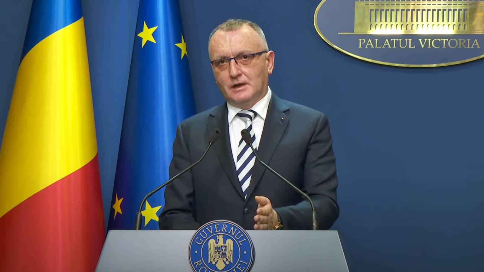 Utbildningsminister Viktigt sista-minuten-beslut meddelat rumänerna
