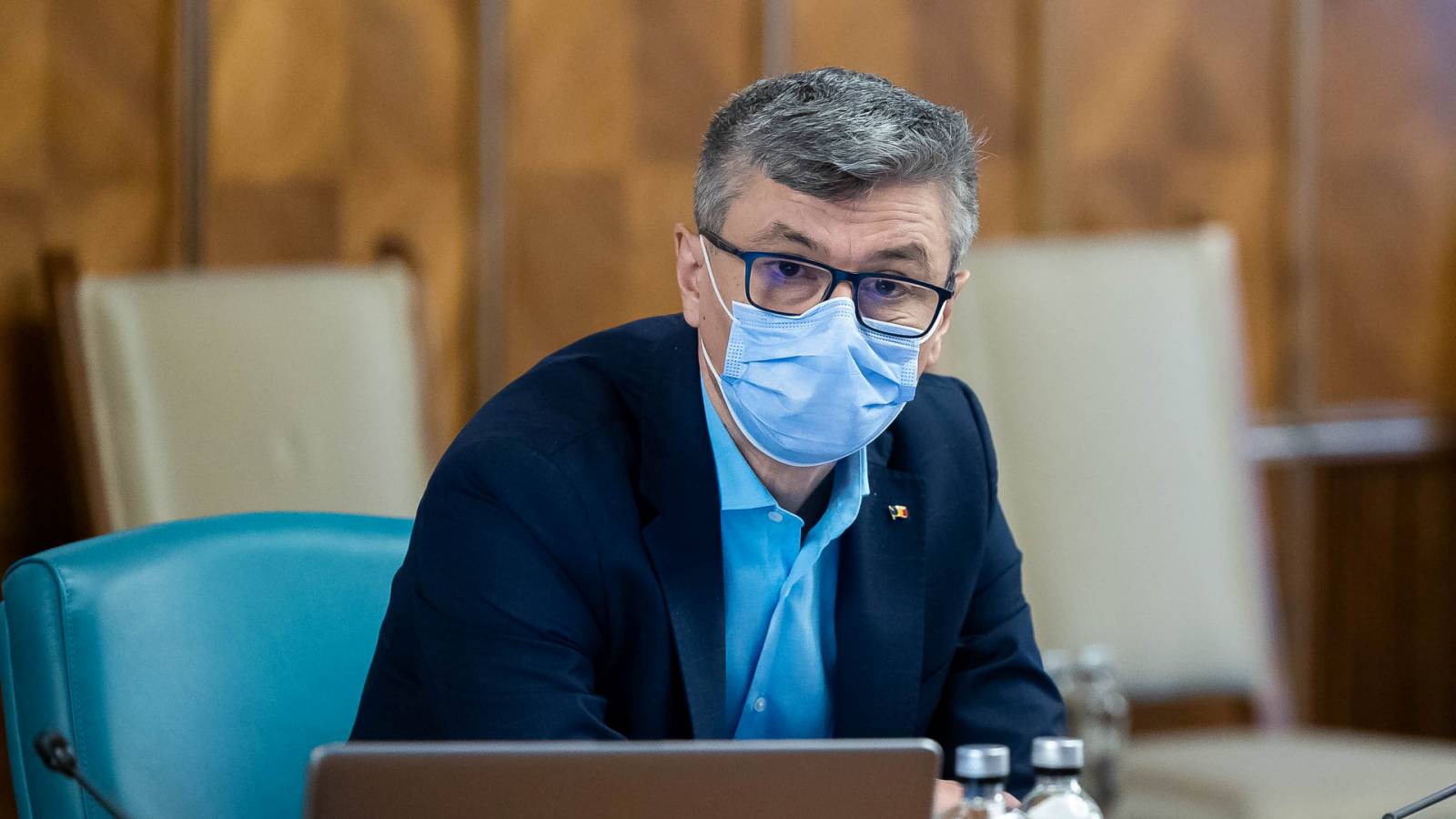 Virgil Popescu Last Moment-meddelelse med beslutninger fra millioner af rumænere