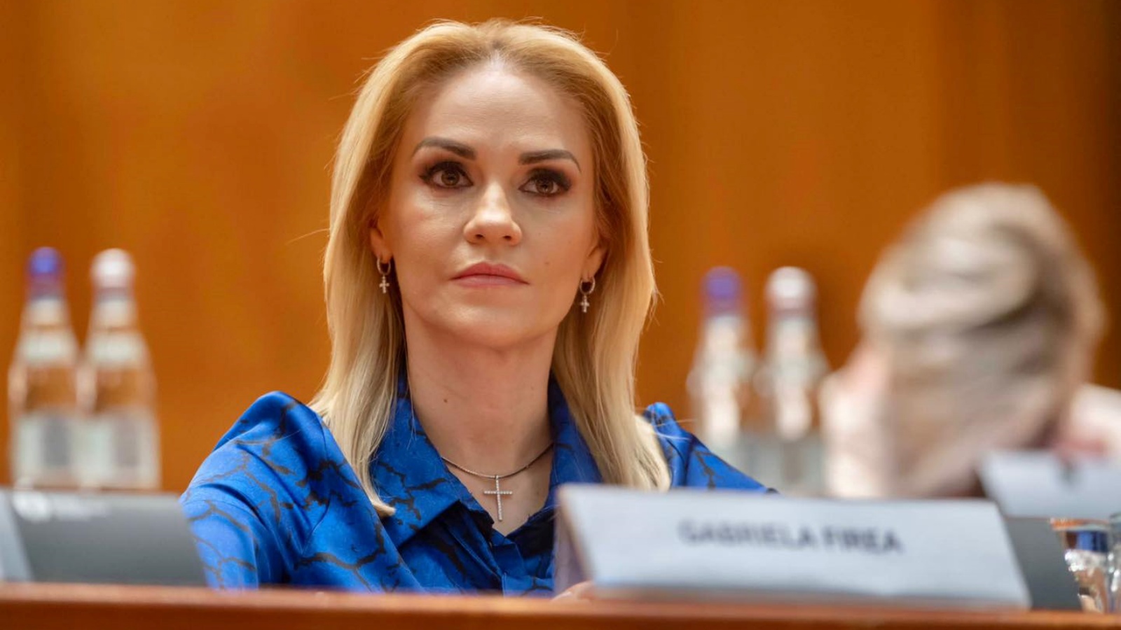 Gabriela Firea Legge sulla gioventù votata dal Parlamento romeno