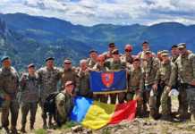 Militarii Romani Continua Instructiile in Muntii din Romania Militarii Romani Continua Instructiile in Muntii din Romania