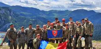 Militarii Romani Continua Instructiile in Muntii din Romania