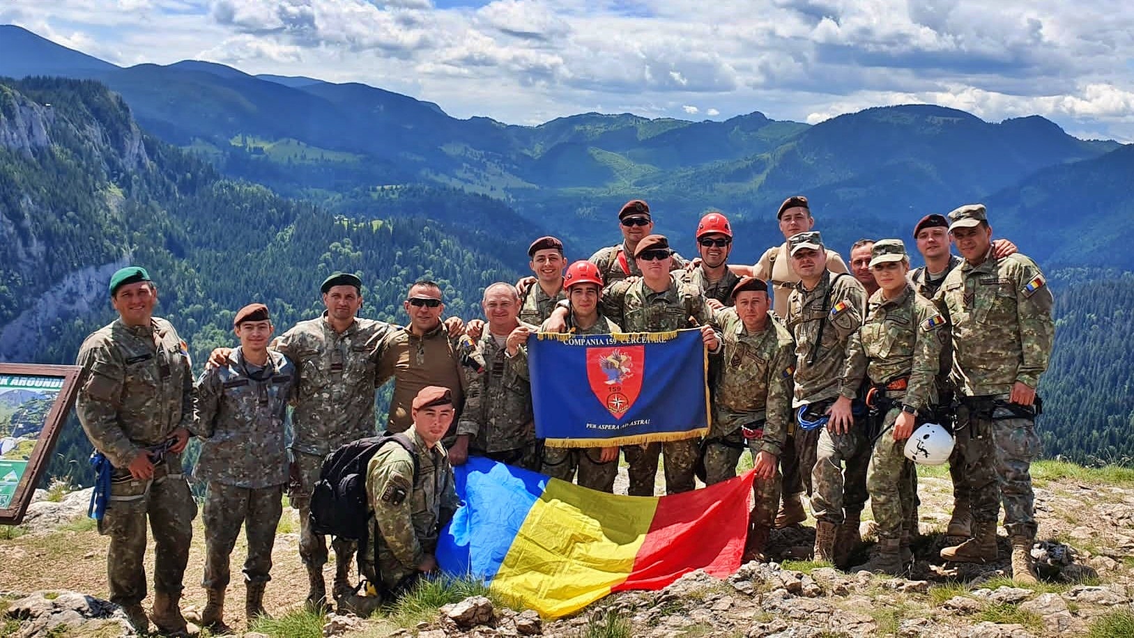 Romanian armeija jatkaa ohjeita Romanian vuoristossa