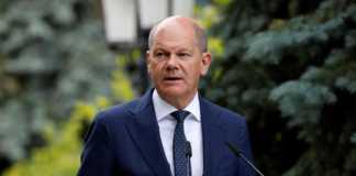 Olaf Scholz Los líderes de la UE intentan conseguir los votos necesarios para aprobar la candidatura de Ucrania