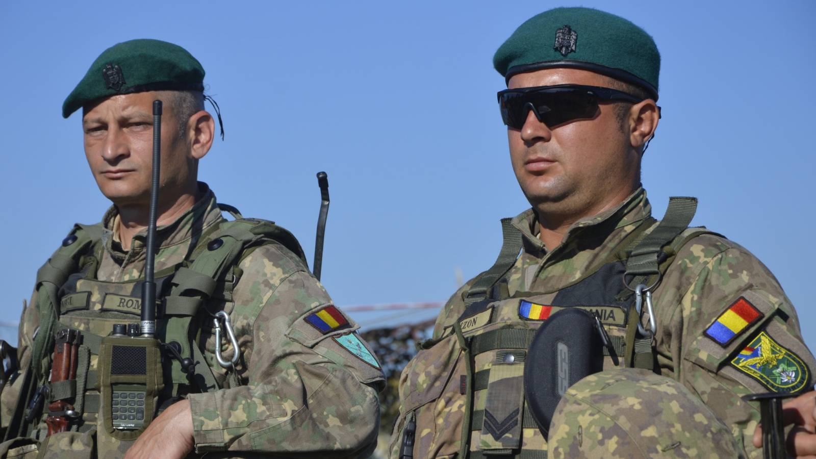 De soldaten van het Roemeense leger namen deel aan een missieherhalingsoefening in Cincu