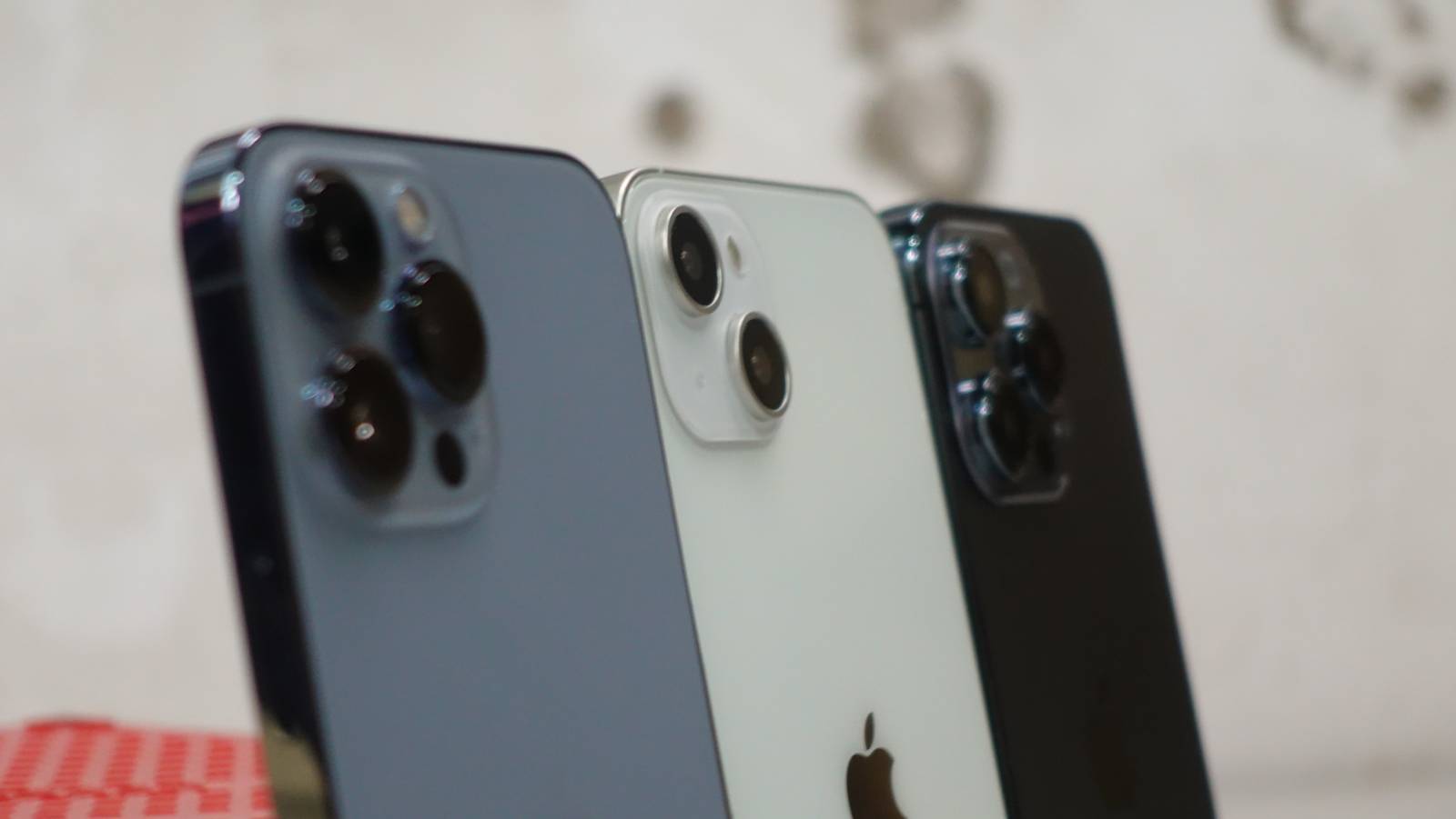 Nya iPhone 14-modeller presenterar Apples förväntade design