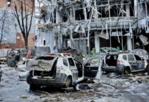 VIDEO: Buncarele din Statiile de Autobuz din Harkov pentru a Proteja Oamenii VIDEO Buncarele din Statiile de Autobuz din Harkov pentru a Proteja Oamenii