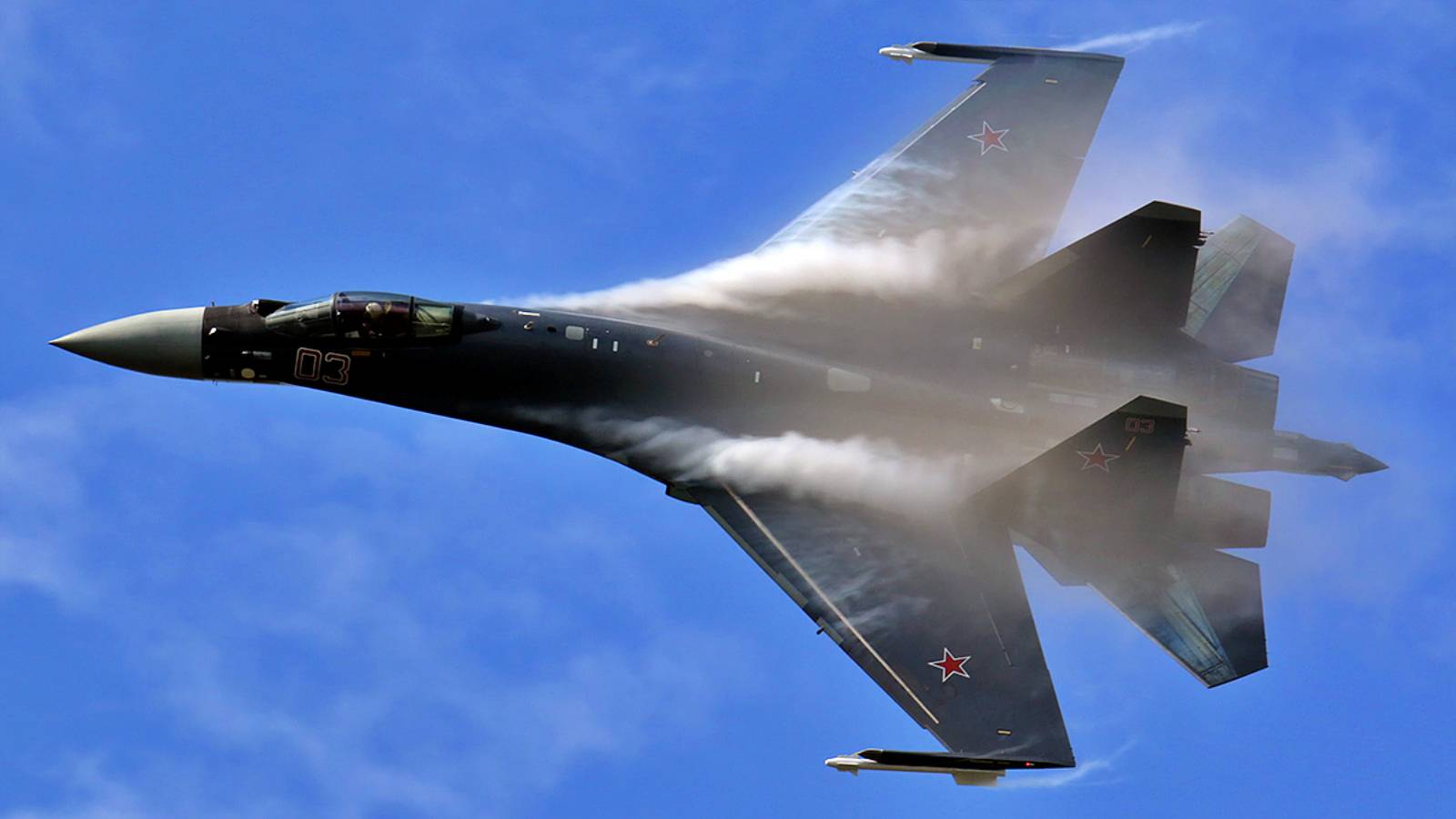 VIDEO Het moment van de crash van het door het Oekraïense leger neergeschoten Su-35 vliegtuig