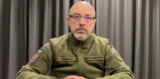 Ukrainas försvarsminister bekräftar ett otroligt antal byggnader som förstörts av krig