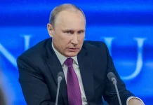 Vladimir Putin anklagar USA för att förvandla ukrainare till kanonmat