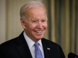 Joe Biden överraskade det demokratiska partiets tillkännagivande fullt av krig