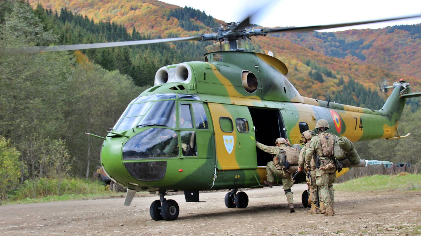 De soldaten van het Roemeense leger namen deel aan de SARMIS 22 Multinational Exercise