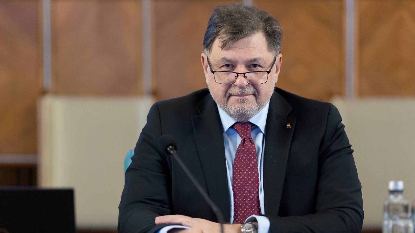 Il Ministro della Sanità L'ULTIMA VOLTA La decisione ufficiale ha sorpreso milioni di rumeni