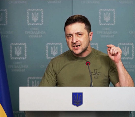 Eroul Ucrainei Omagiat de Volodimir Zelenski, Presedintele Ucrainei Denunta si Rapirile de Copii