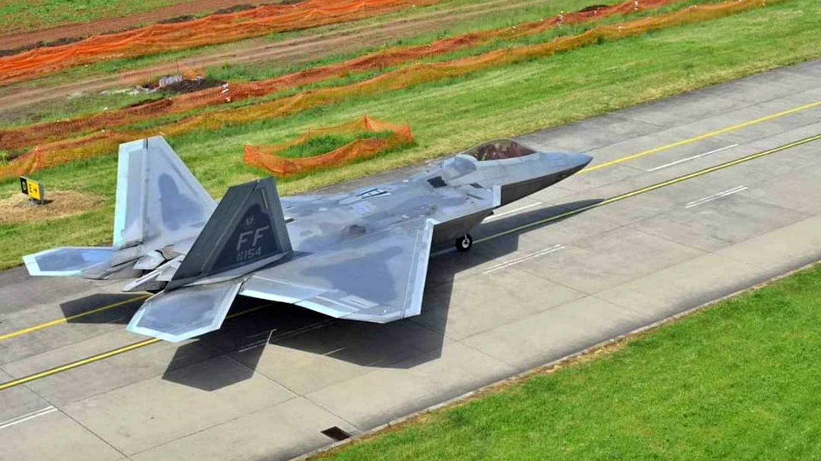 Armata Romana Antreneaza SUA Avioanele F-22 Raptor