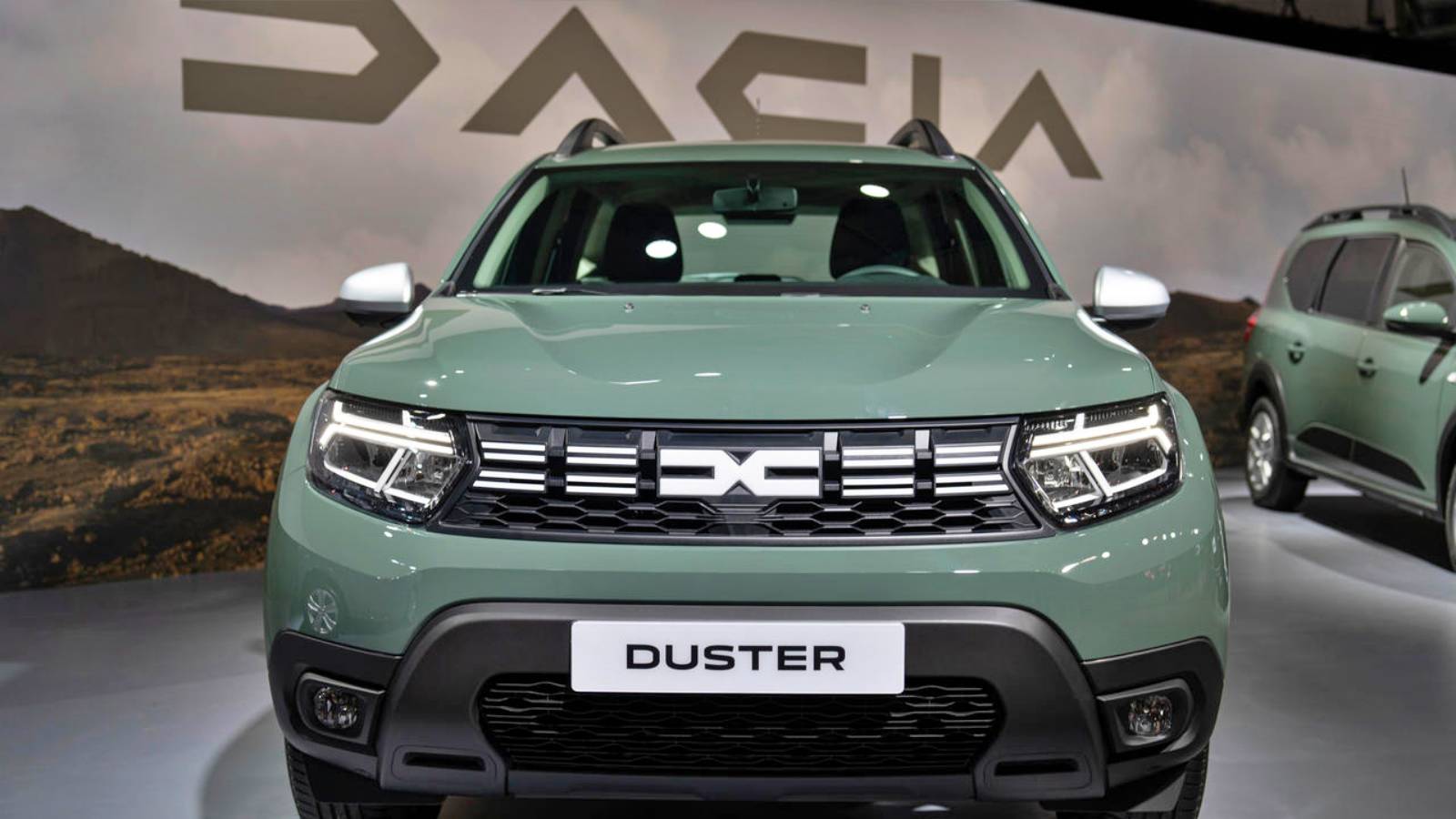 DACIA Duster 3 Primele Informatii Cand se LANSEAZA Noul Model SUV