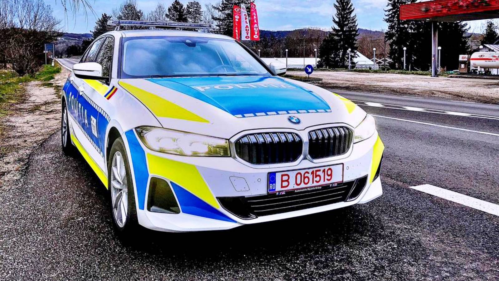 Advertencia de la policía rumana sobre conducir bajo los efectos del alcohol o las drogas