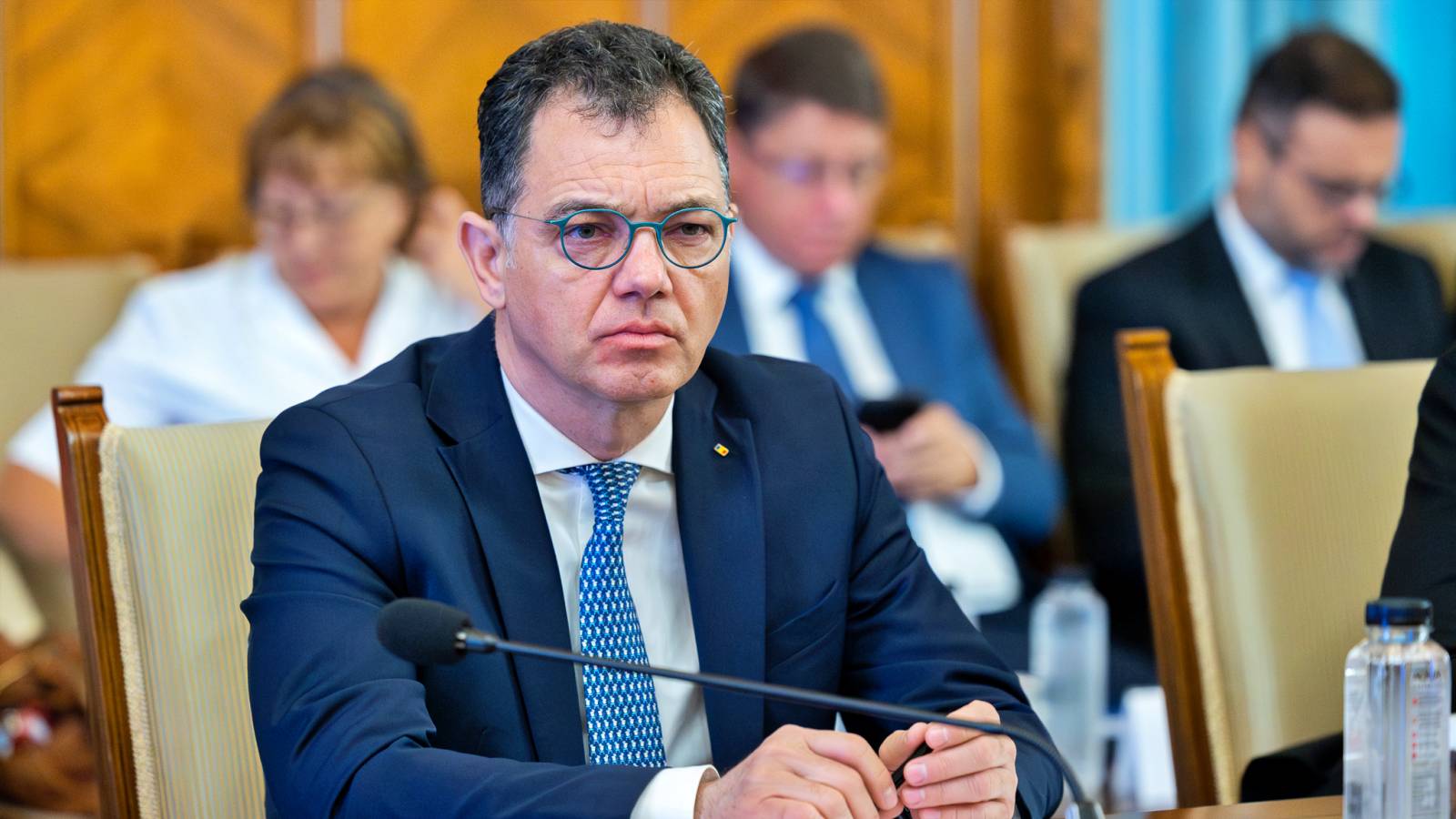 Talousministeri 2 ilmoitusta VIIMEINEN KOHTA Suuri merkitys Koko Romanialle